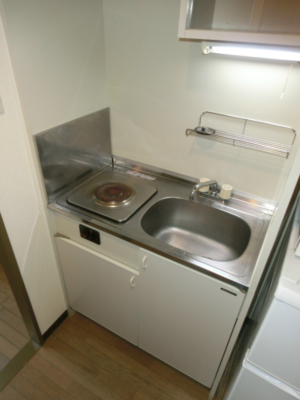 キッチン　電気コンロ付き☆