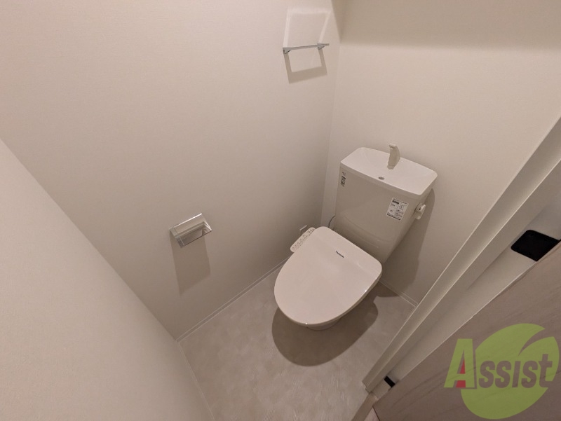 トイレ　シャワートイレになっているので快適です！