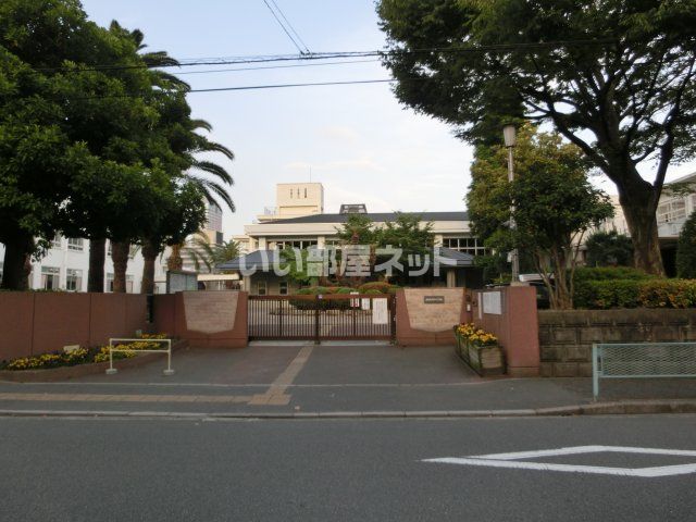 【広島市西区天満町のマンションの小学校】