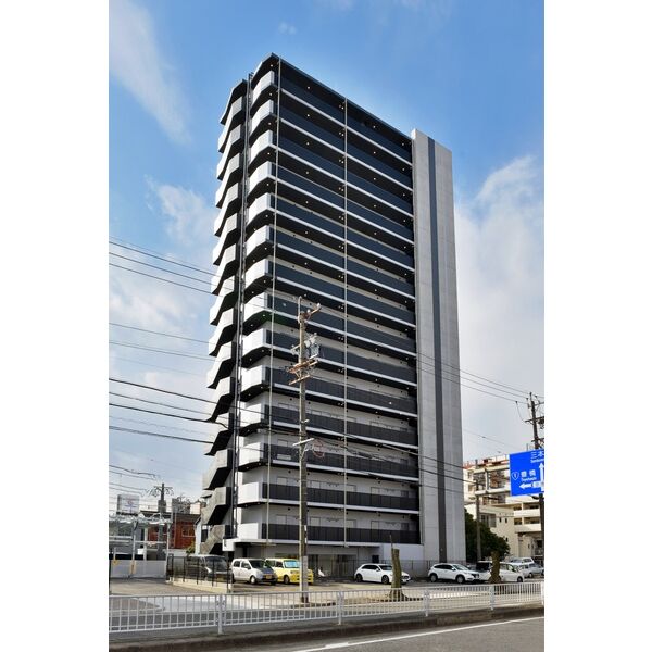 S-RESIDENCE堀田Northの建物外観