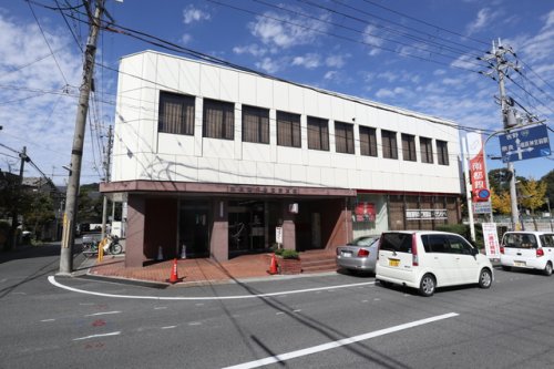 【橿原市西池尻町のアパートの銀行】