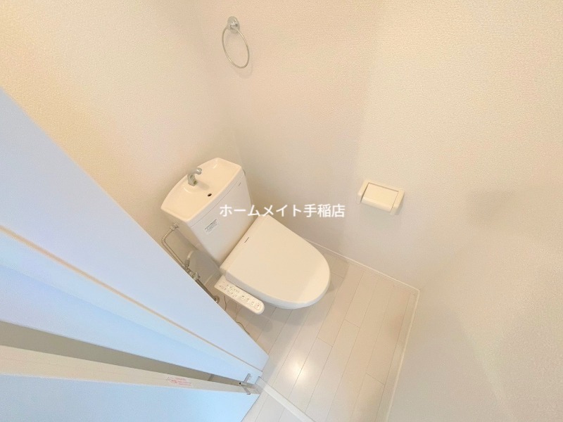トイレ　シャワー付きトイレです！