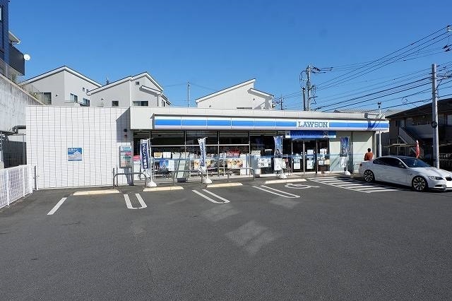 コンビニ　ローソン所沢小手指元町店（コンビニ）まで656m