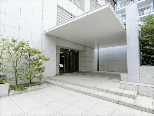 その他　建物入り口