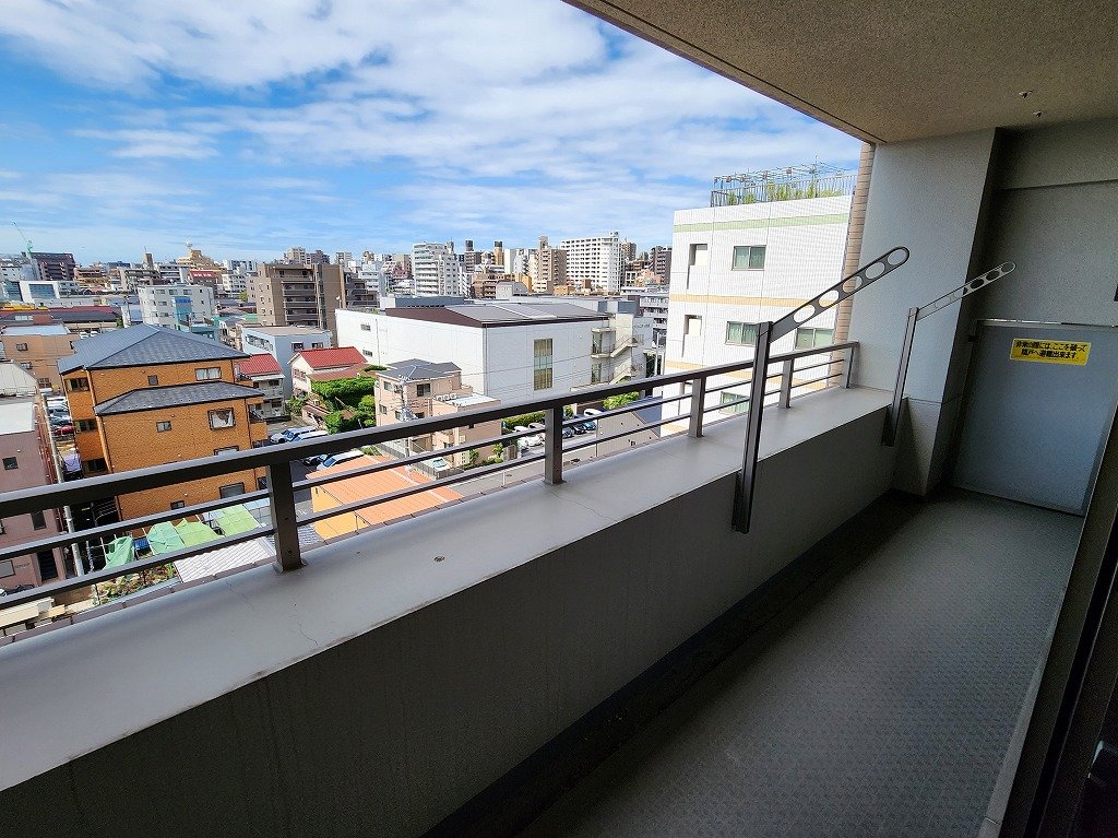 バルコニー　日当り・眺望良好　南向き