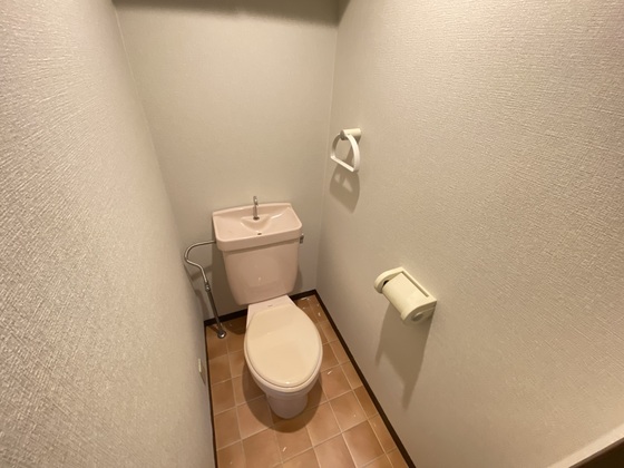 トイレ　※別部屋の写真です