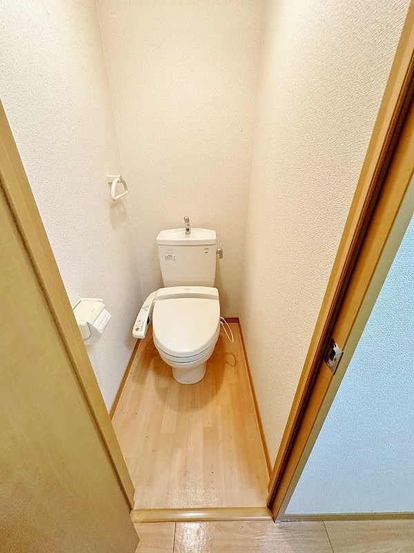 トイレ　★温水洗浄便座トイレ★