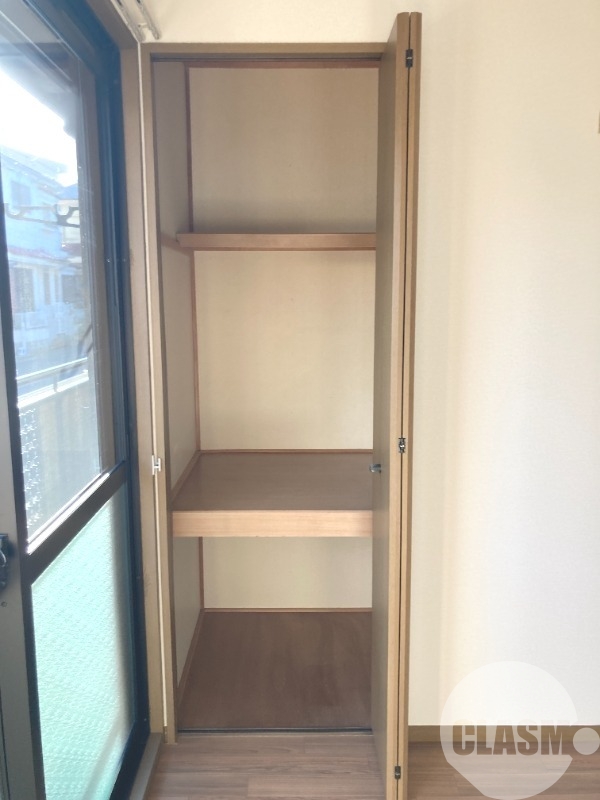 収納　洋室収納