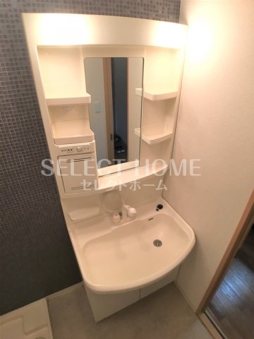 洗面設備　独立洗面化粧台付き 同型タイプ
