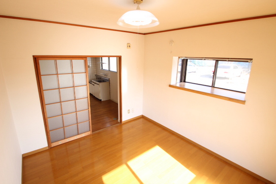 居室・リビング　※別の号室のお部屋になっております。