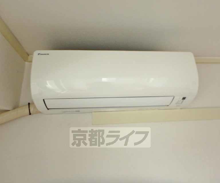 その他設備　真夏と真冬のお部屋を快適にしてくれます