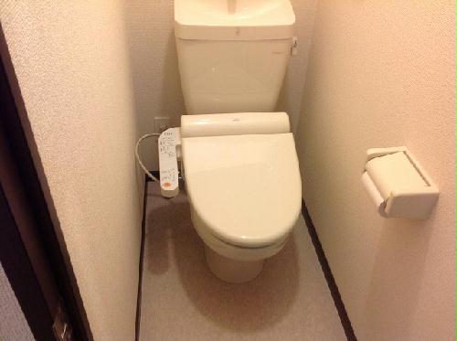 トイレ　同タイプの室内写真です。
