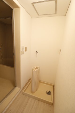 その他設備　明るい洗面所です