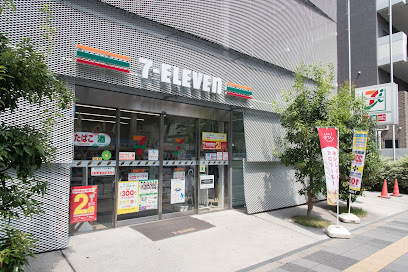コンビニ　セブン－イレブン墨田亀沢３丁目店（コンビニ）まで102m