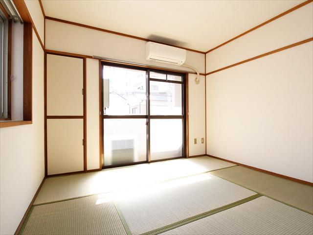 居室・リビング　松山市千舟町　メゾン千舟　居室