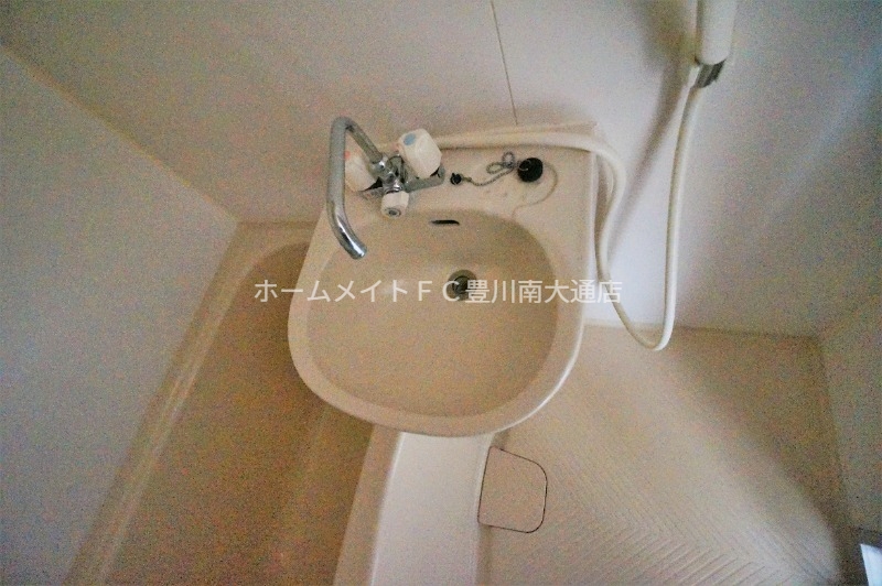 洗面設備　同型別部屋写真