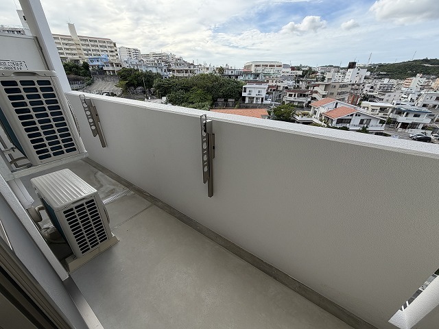 バルコニー　類似物件の反転タイプの間取りです（イメージ写真　現状優先）