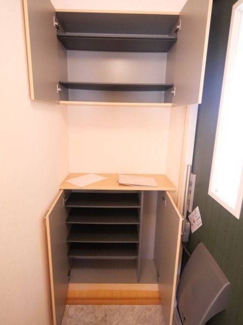 収納　★シューズボックスです★