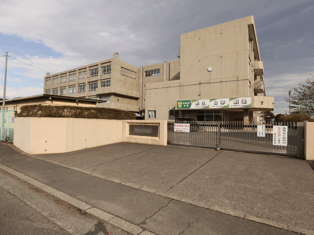 中学校　厚木市立林中学校（中学校）まで458m