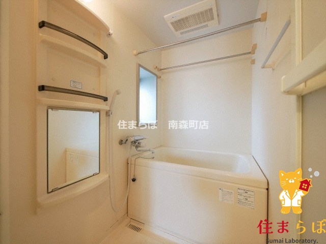 バス・シャワールーム　「見た目じゃなく、心に“しっくりくる”を大切に。」