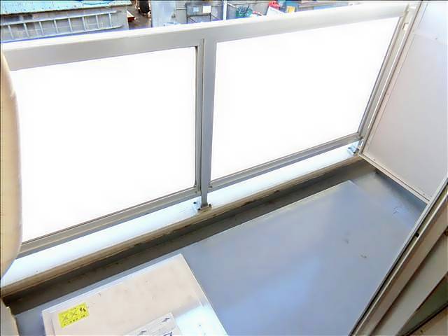 バルコニー　ゆとりのあるベランダ