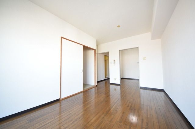 居室・リビング　リビング