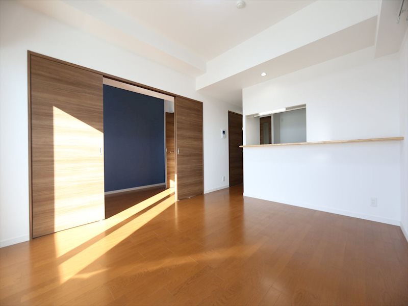 居室・リビング　LDK13.3帖　カウンターキッチン