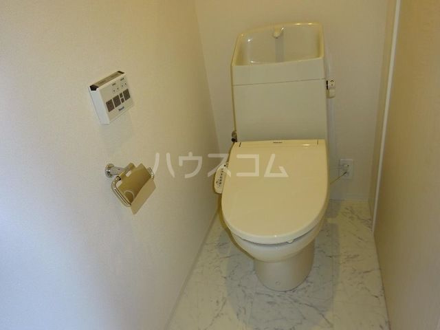 名鉄犬山線 西春駅 徒歩9分 2階建 築10年のトイレ写真