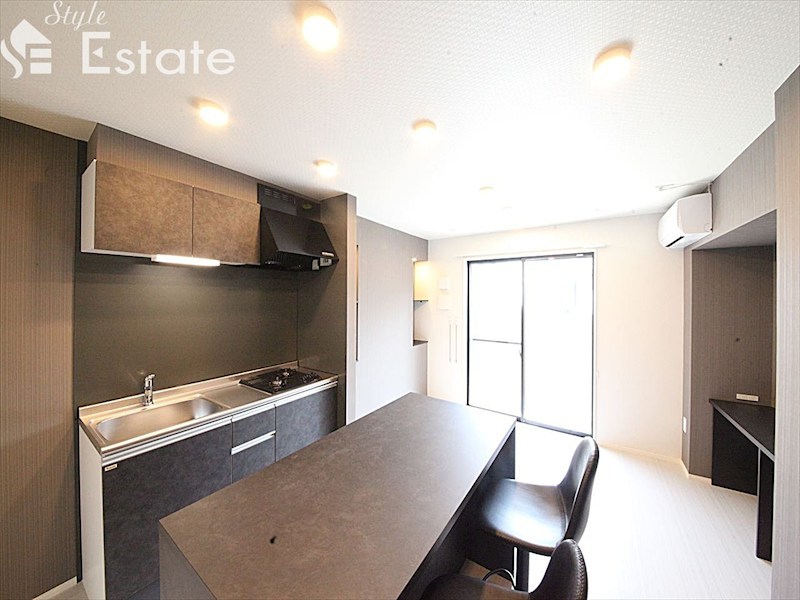 居室・リビング　同仕様写真