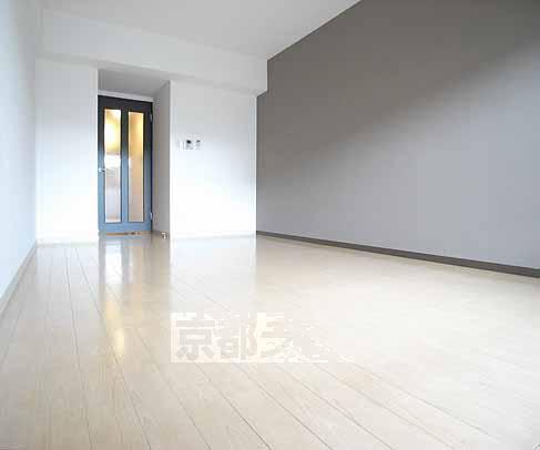 居室・リビング　広い室内です。