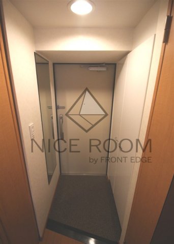 玄関　プレサンス心斎橋モデルノ　玄関