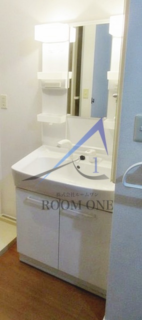 洗面設備　洗面台です。