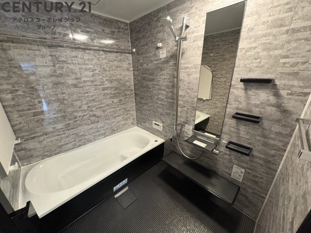 バス・シャワールーム　収納スペースもある広いバスルーム♪