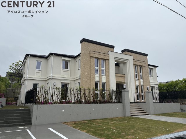 建物外観　オートロック完備で安心のセキュリティ♪