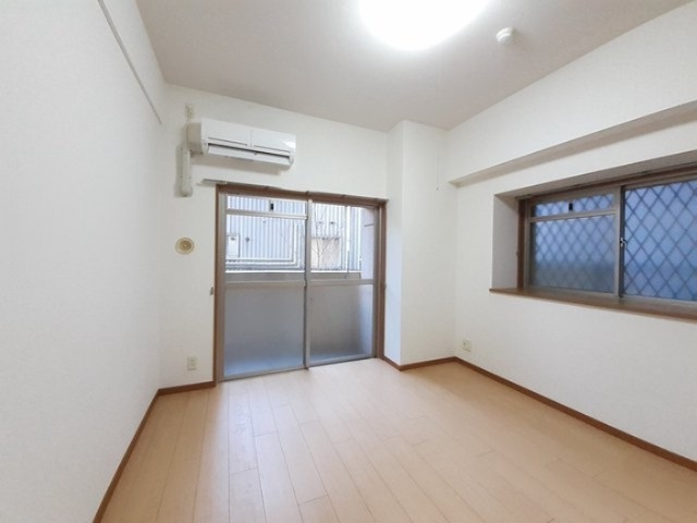 居室・リビング　一人暮らしにぴったりの広さ