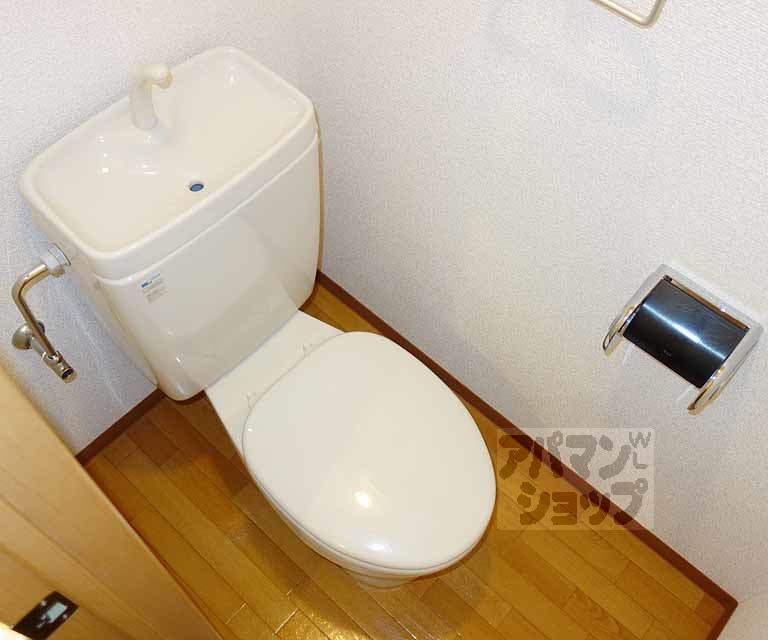 ネヴェルプレヌーブのトイレ写真