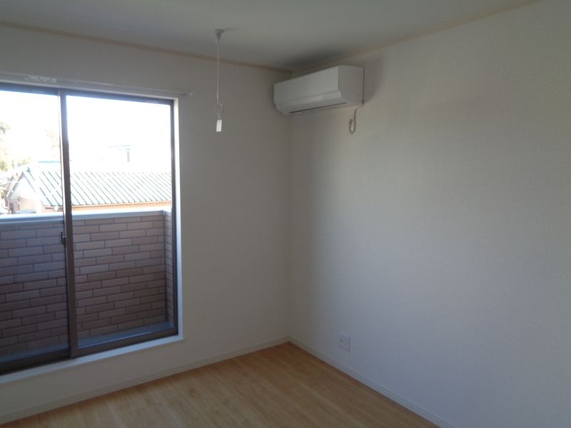 居室・リビング　別部屋参考写真となります