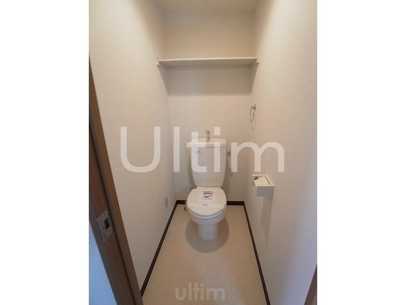 トイレ　※別のお部屋のお写真です。御参考までに。