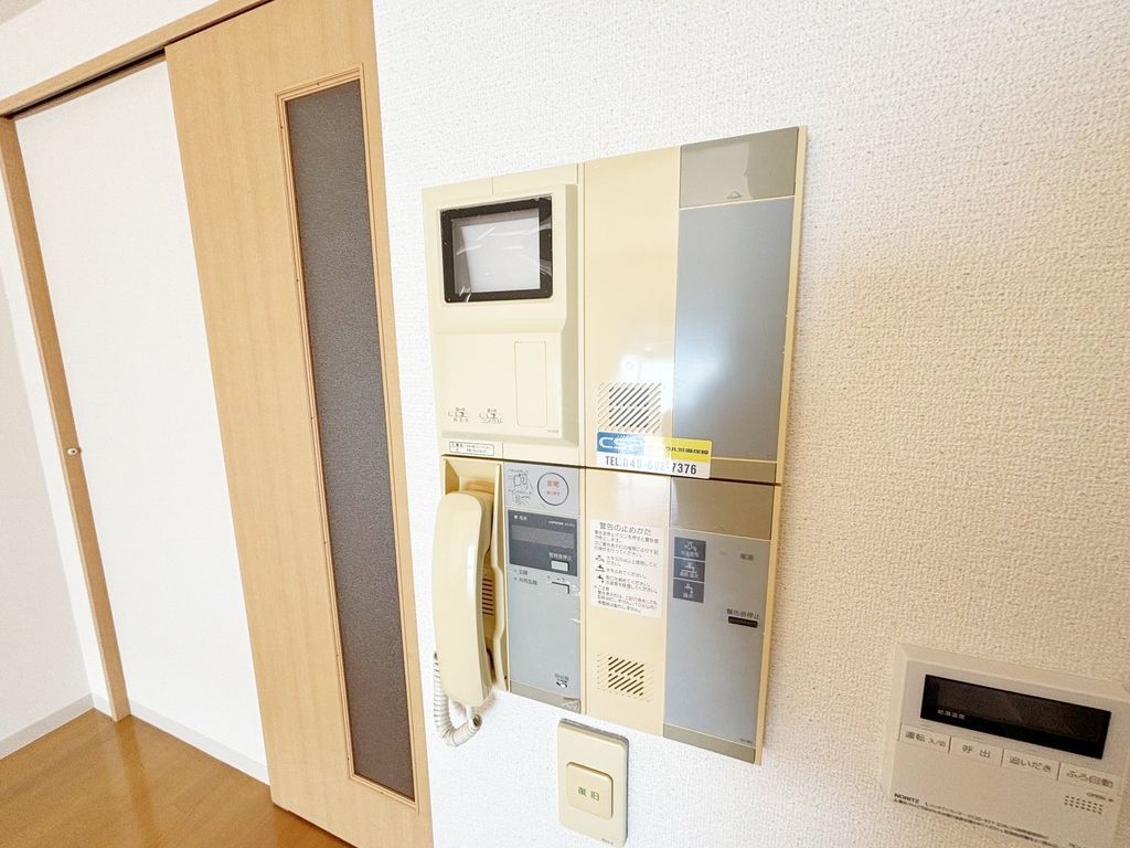 セキュリティ　同物件別部屋写真