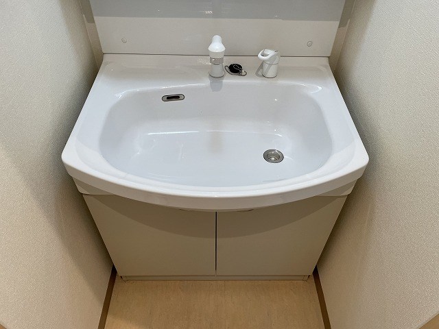 洗面設備　参考写真掲載。