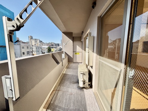 バルコニー　※写真は別号室のものですので現状優先とさせていただきます