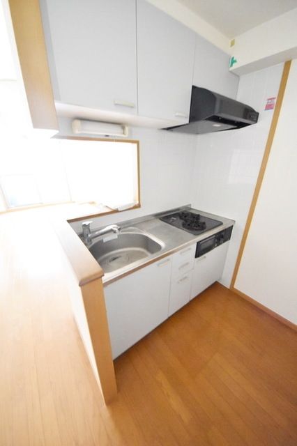 キッチン　★オンライン内見対応可能★来店不要★タウンハウジング大和店★