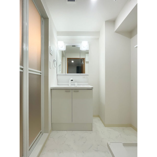 洗面設備　使いやすい洗面所です