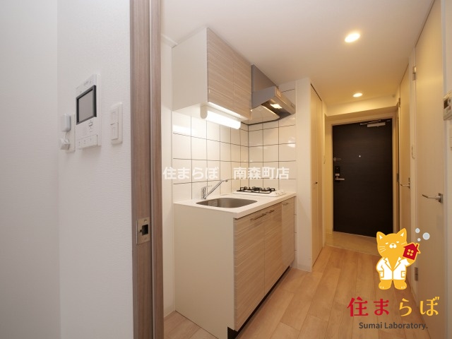 キッチン　「ただの部屋探しじゃない。“あなたの暮らし”探しです。」