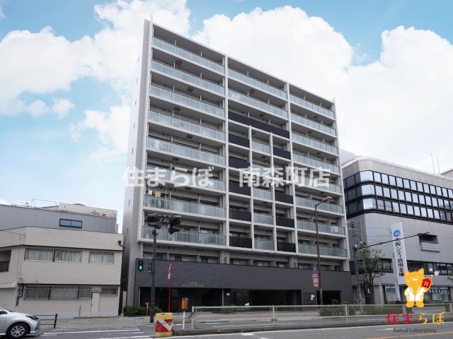 建物外観　「見ないで終わるには、惜しすぎる。」