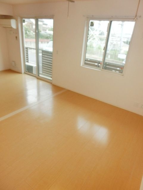 その他部屋・スペース　間仕切り開放で16.4帖のお部屋としてもご利用できます