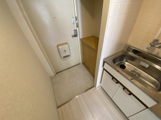 玄関　※別部屋の写真です