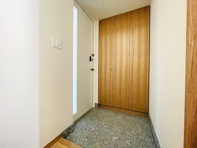 玄関　※前回募集時のお写真です