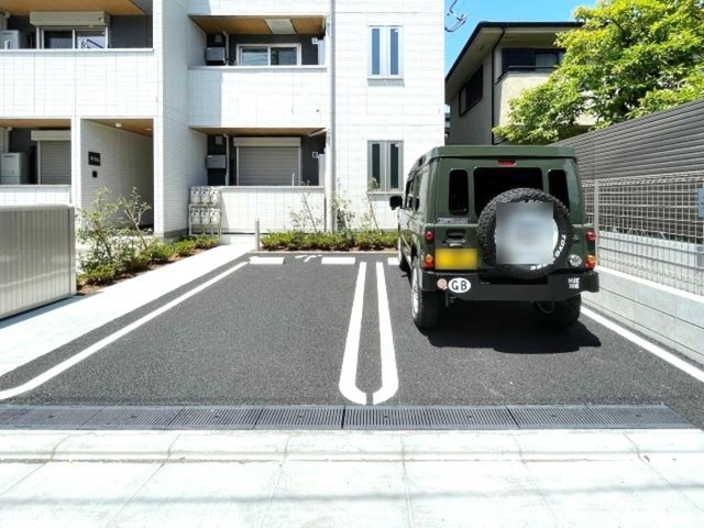 駐車場　駐車場