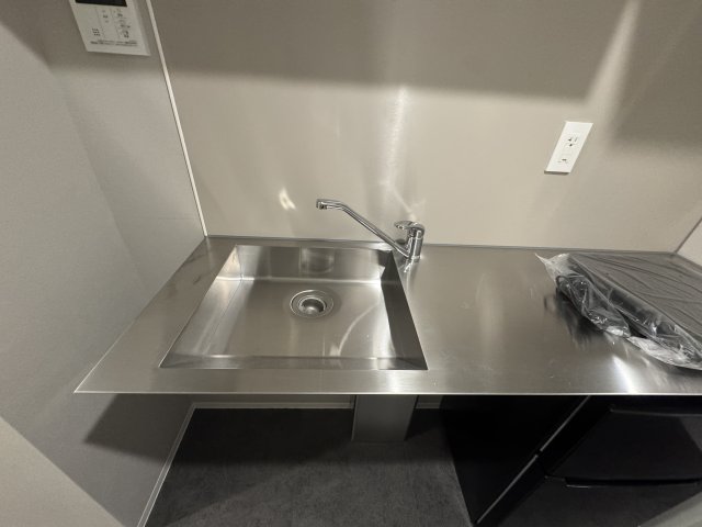 洗面設備　明るい洗面所です